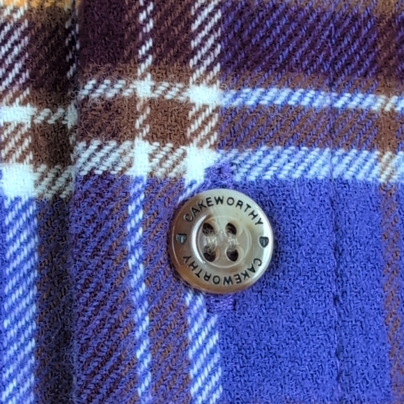 Cakeworthy Hocus Pocus purple plaid flannel shirt Disney - Large - Picture 6 of 8